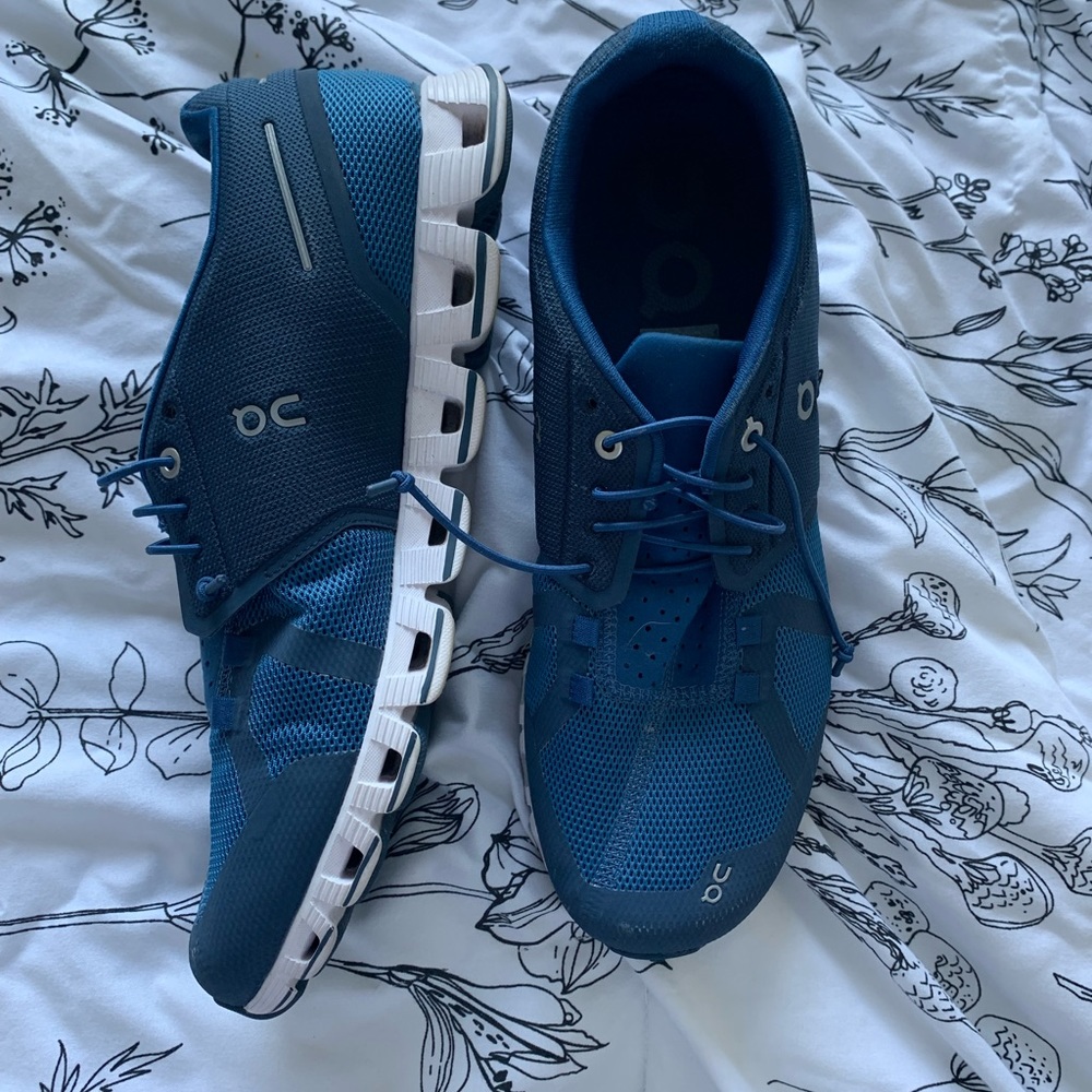 On Running cloud shows (men’s 9, women’s 10.5)
